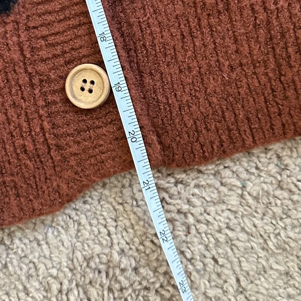 Cropped Leopard Cardigan - Picture 3 of 5